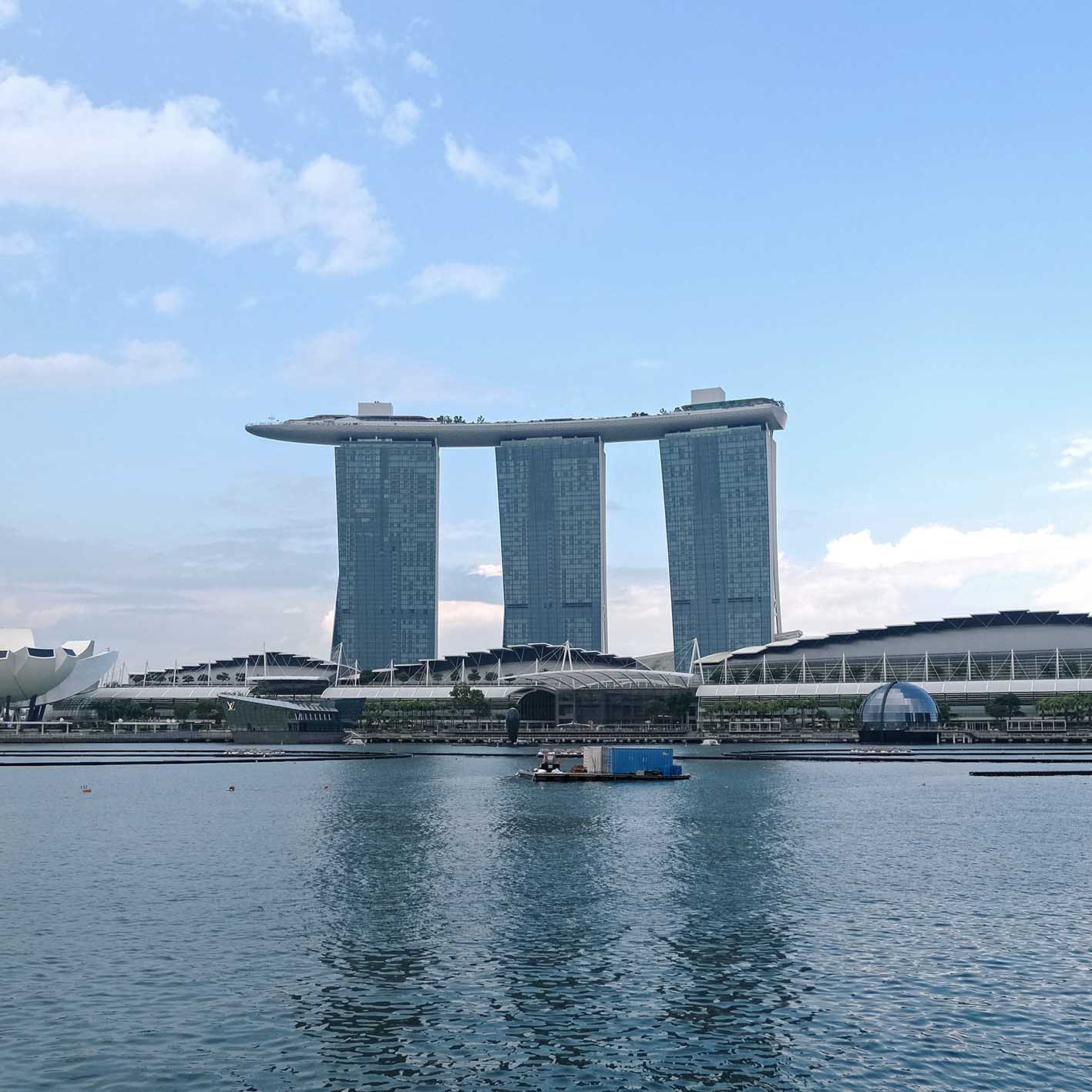 About Scent - Marina Bay Essential Oil
