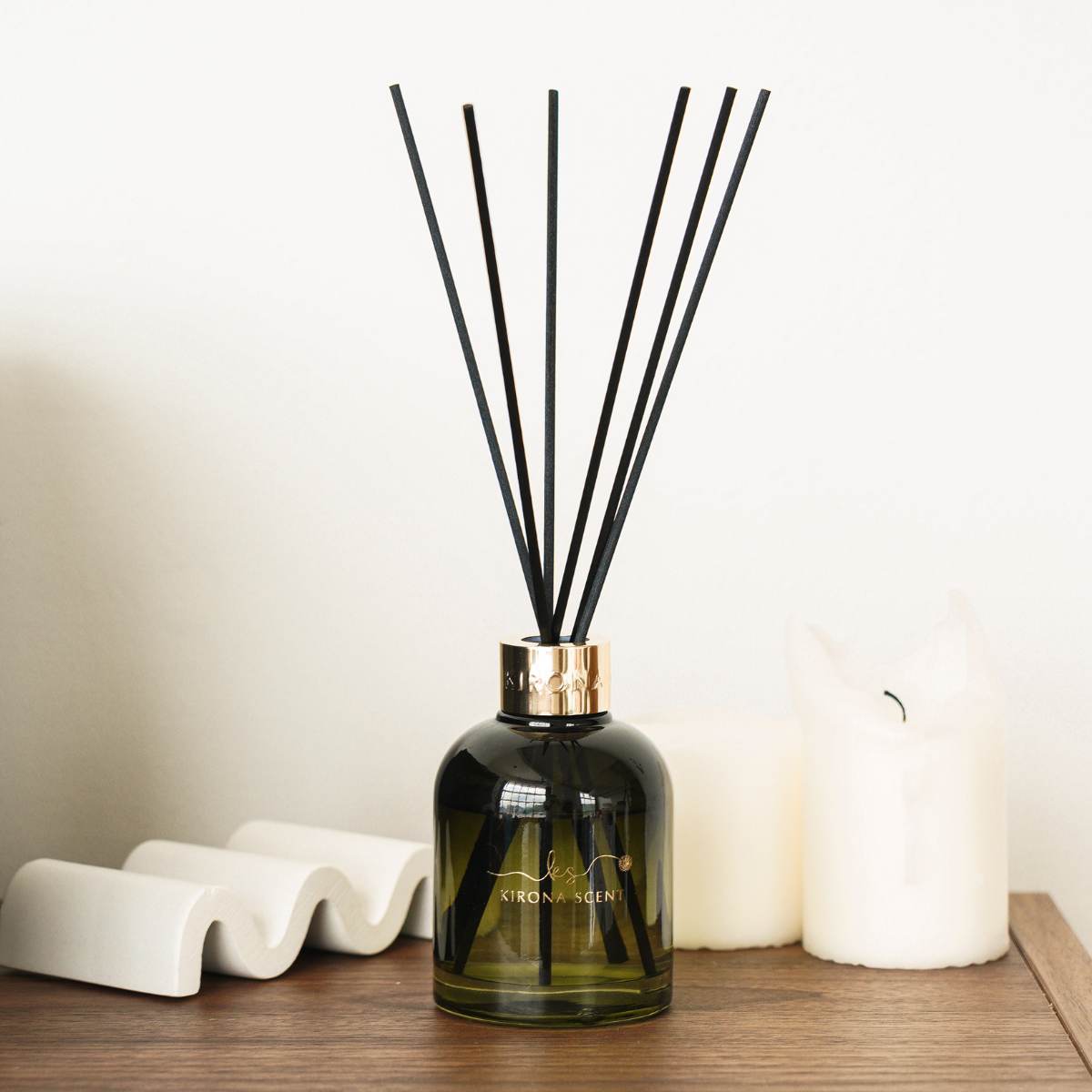 English Pear & Freesia Posh Reed Diffuser (Jade Green) – Kirona Scent