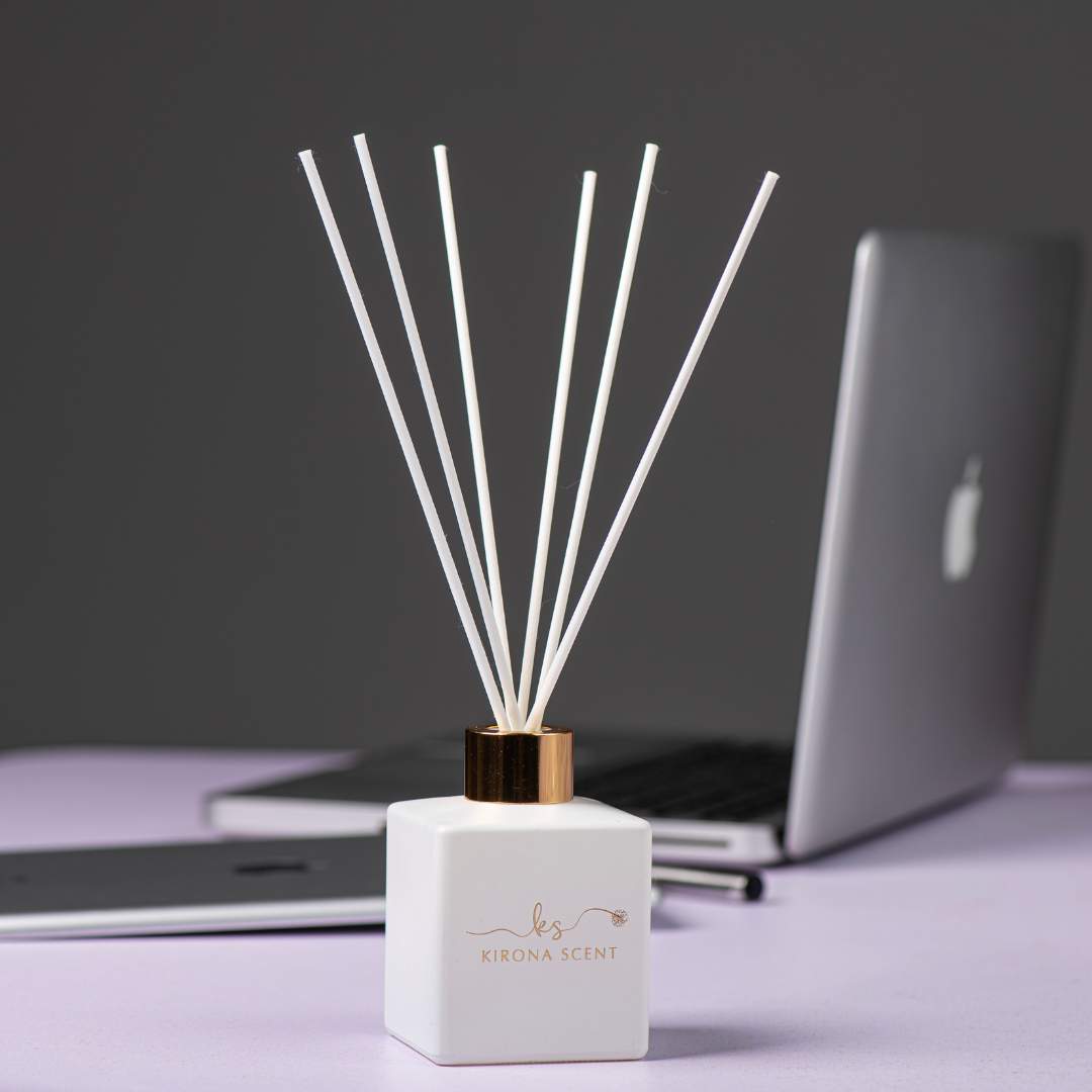 Timeless Reed Diffuser (White) - Flora